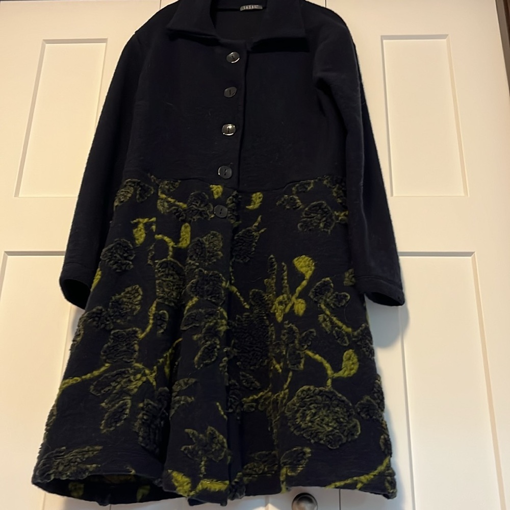 Elegant Navy and Green Floral Women's Coat